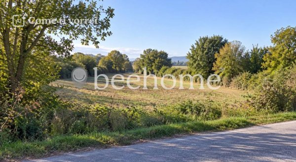 terreno in vendita a Corciano in zona Castelvieto