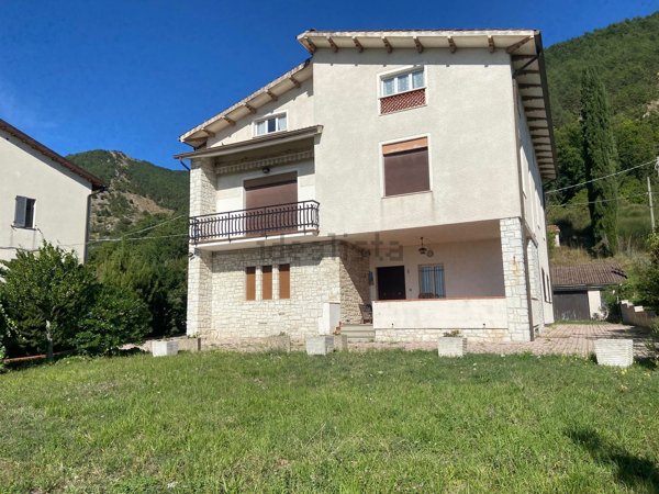 appartamento in vendita a Costacciaro