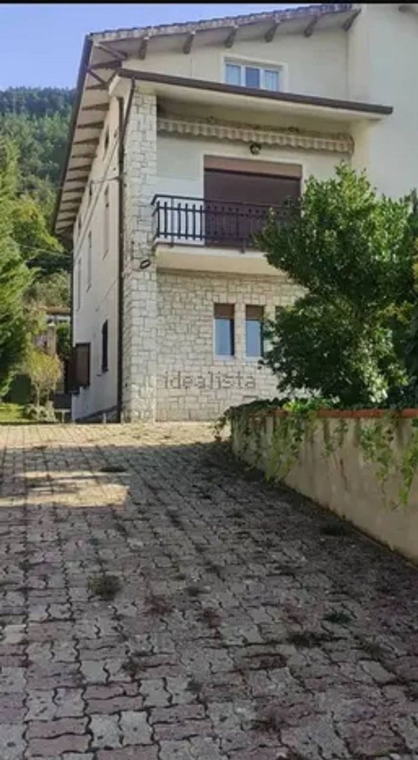 appartamento in vendita a Costacciaro