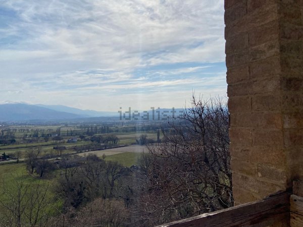 casa indipendente in vendita a Costacciaro