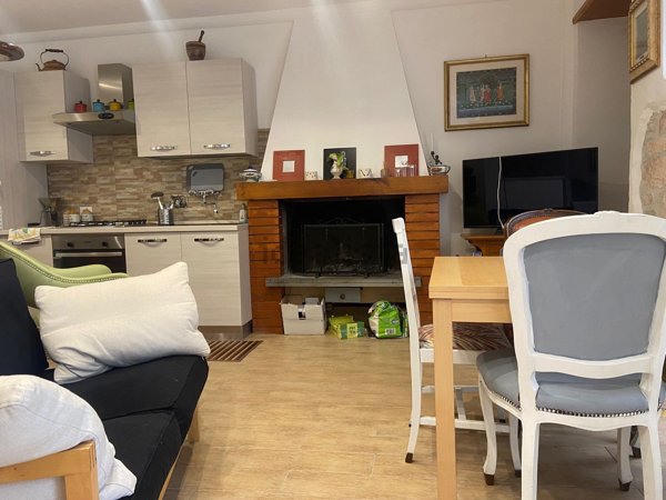 casa indipendente in vendita a Costacciaro