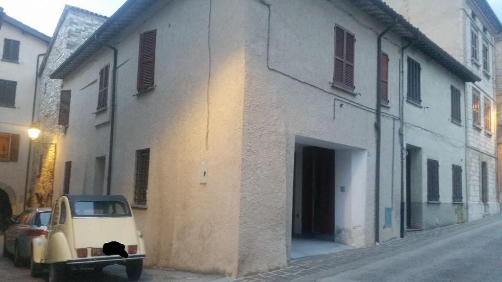 casa indipendente in vendita a Costacciaro
