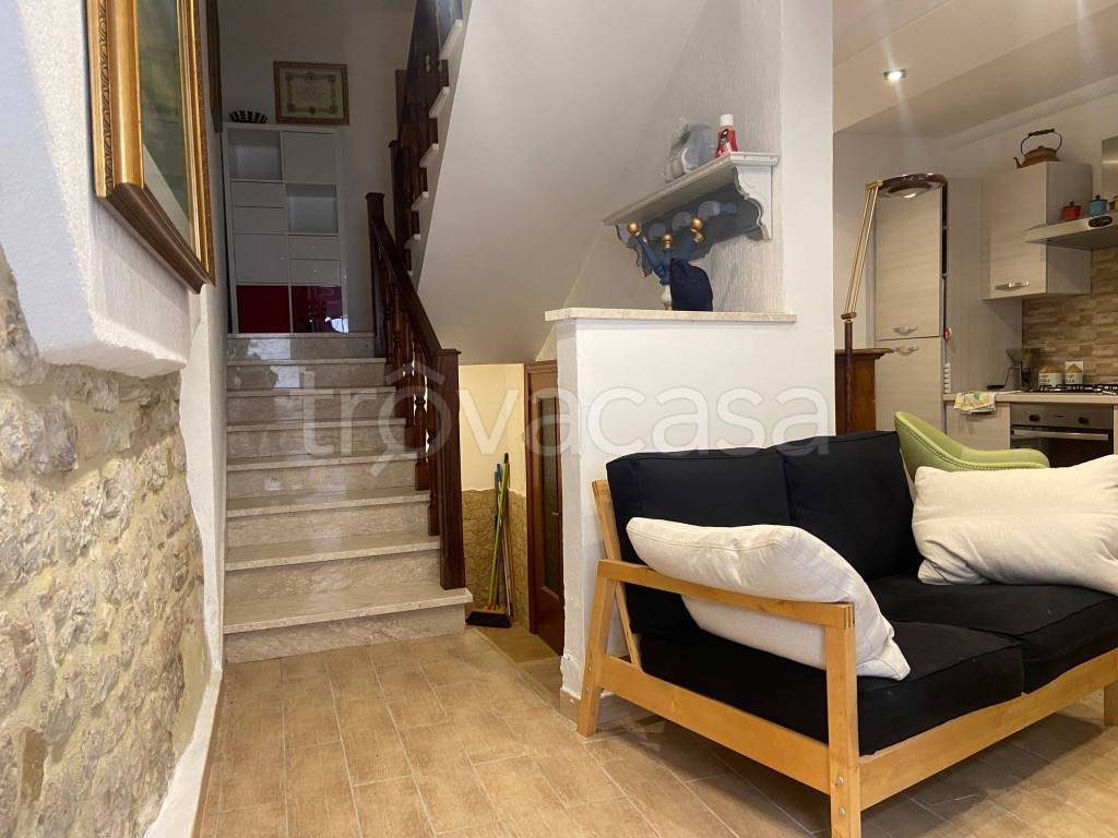 casa indipendente in vendita a Costacciaro