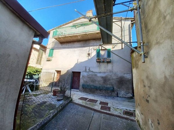 casa indipendente in vendita a Deruta in zona Ripabianca