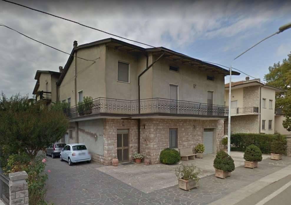 casa indipendente in vendita a Deruta in zona Casalina