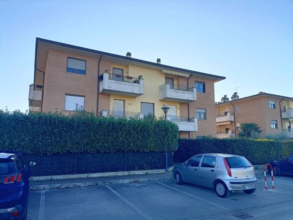 appartamento in vendita a Deruta in zona San Nicolò di Celle