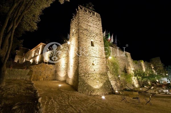 villa in vendita a Deruta in zona Castelleone