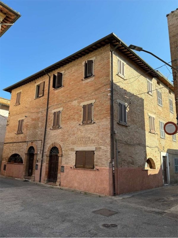 appartamento in vendita a Deruta in zona San Nicolò di Celle