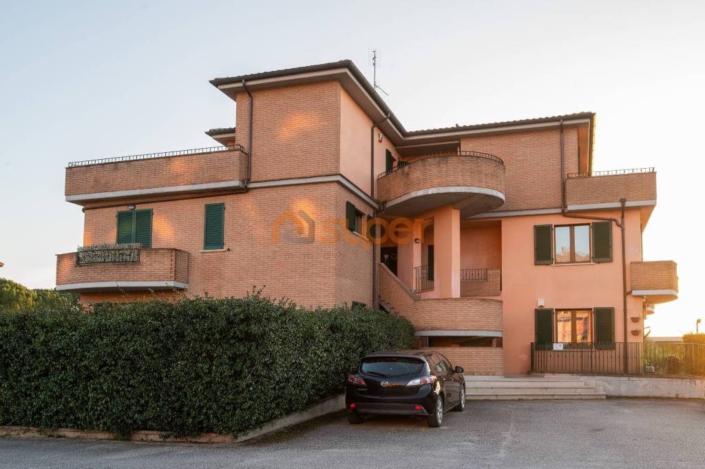 appartamento in vendita a Deruta in zona Fanciullata