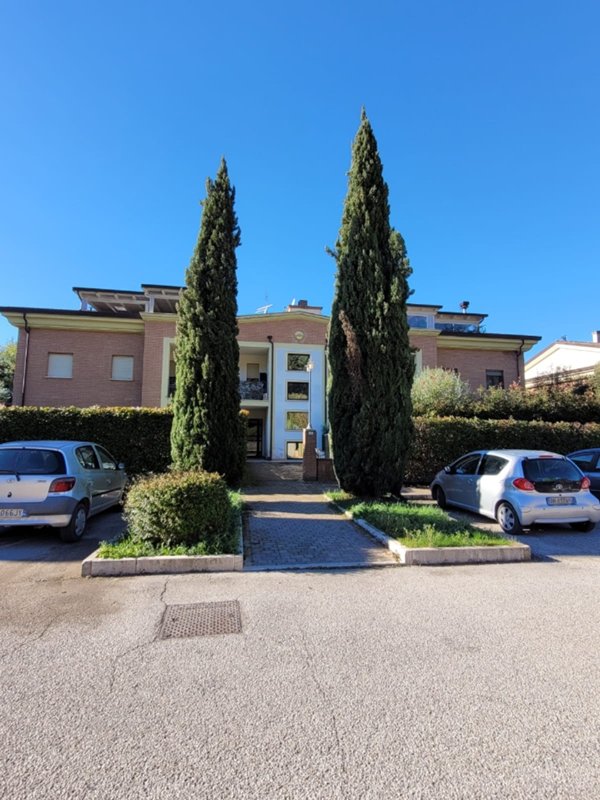 appartamento in vendita a Deruta in zona Ponte Nuovo