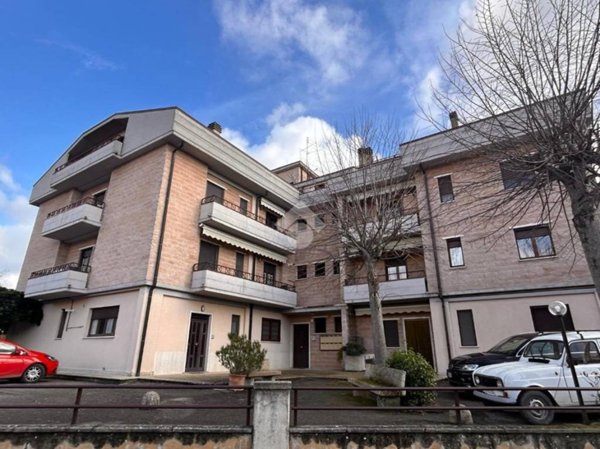 appartamento in vendita a Deruta in zona Sant'Angelo di Celle