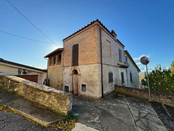 casa indipendente in vendita a Deruta