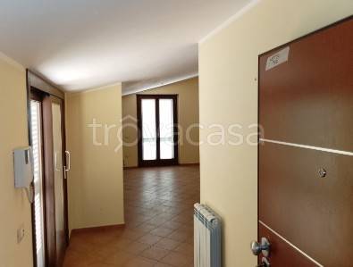 appartamento in vendita a Deruta in zona Sant'Angelo di Celle