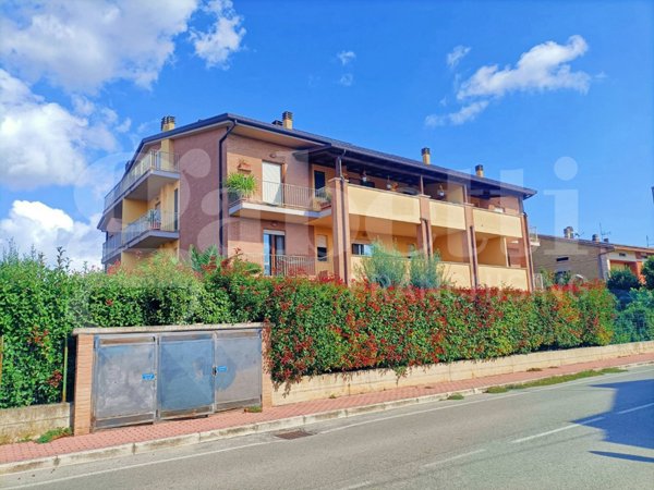 appartamento in vendita a Deruta in zona Sant'Angelo di Celle