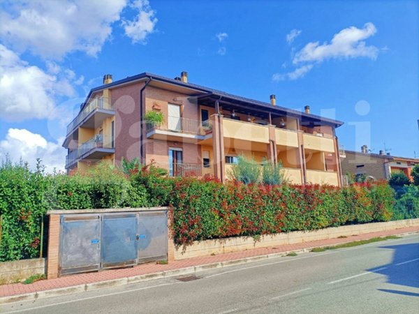 appartamento in vendita a Deruta in zona Sant'Angelo di Celle