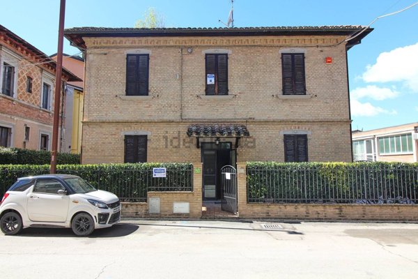 casa indipendente in vendita a Deruta