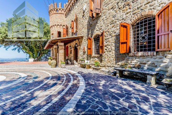 villa in vendita a Deruta in zona Castelleone