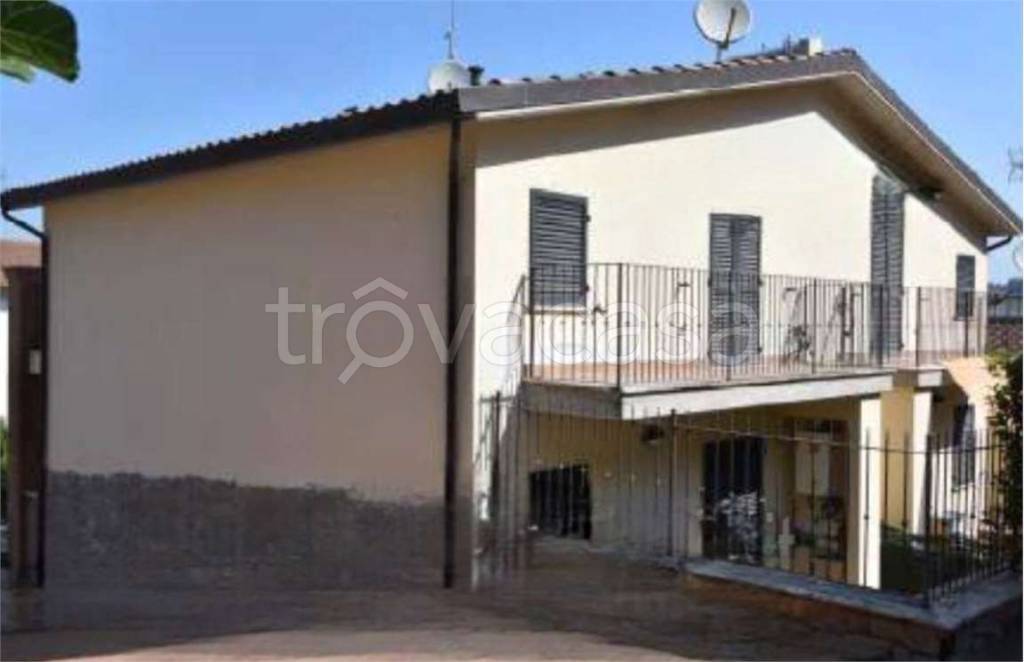 casa indipendente in vendita a Deruta