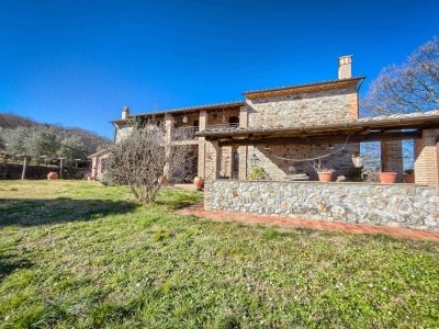 casa indipendente in vendita a Deruta
