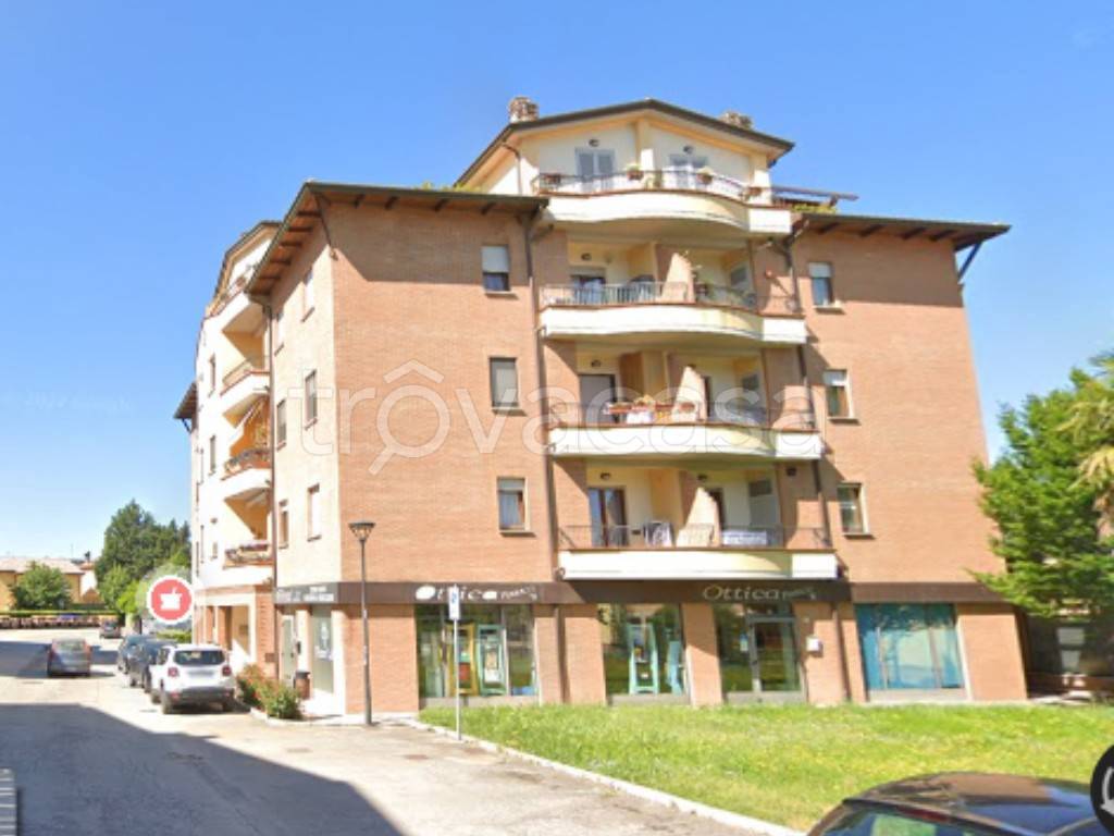 ufficio in vendita a Deruta