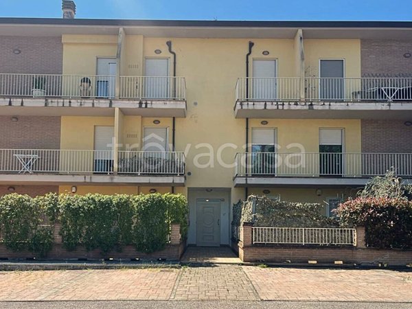 appartamento in vendita a Deruta in zona Sant'Angelo di Celle