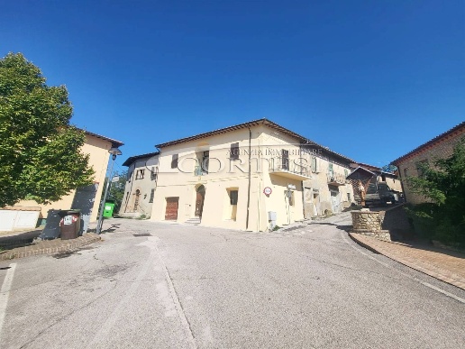 casa indipendente in vendita a Deruta