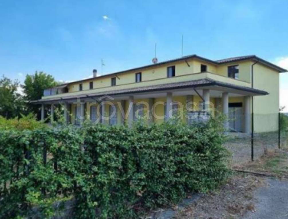 appartamento in vendita a Deruta in zona San Nicolò di Celle