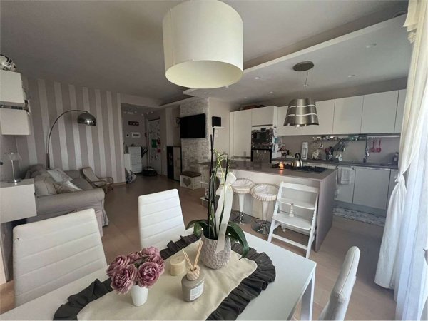 appartamento in vendita a Deruta in zona San Nicolò di Celle