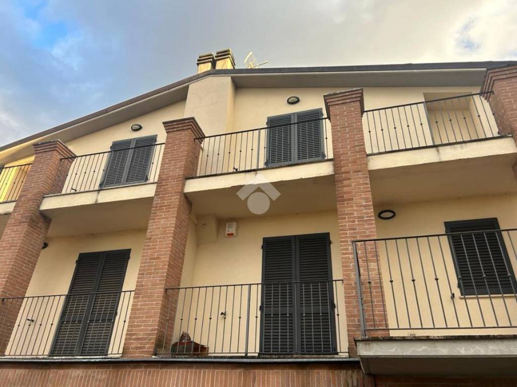 casa indipendente in vendita a Deruta