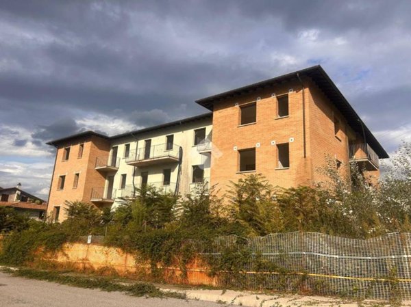 appartamento in vendita a Deruta in zona Casalina