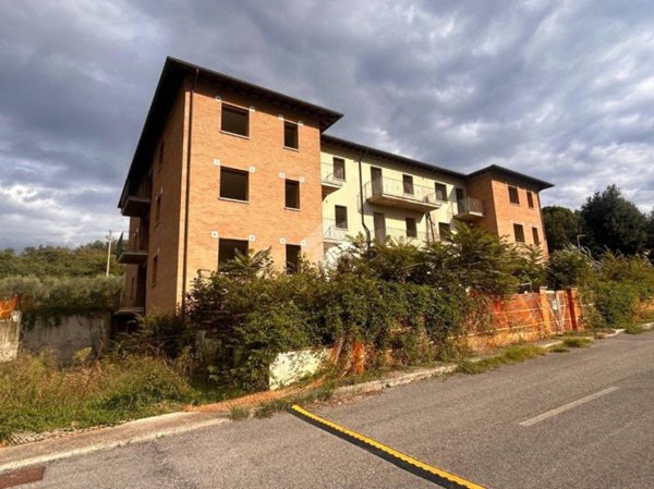 appartamento in vendita a Deruta in zona Casalina