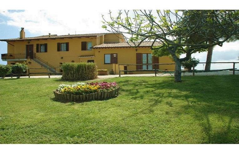 casa indipendente in vendita a Deruta