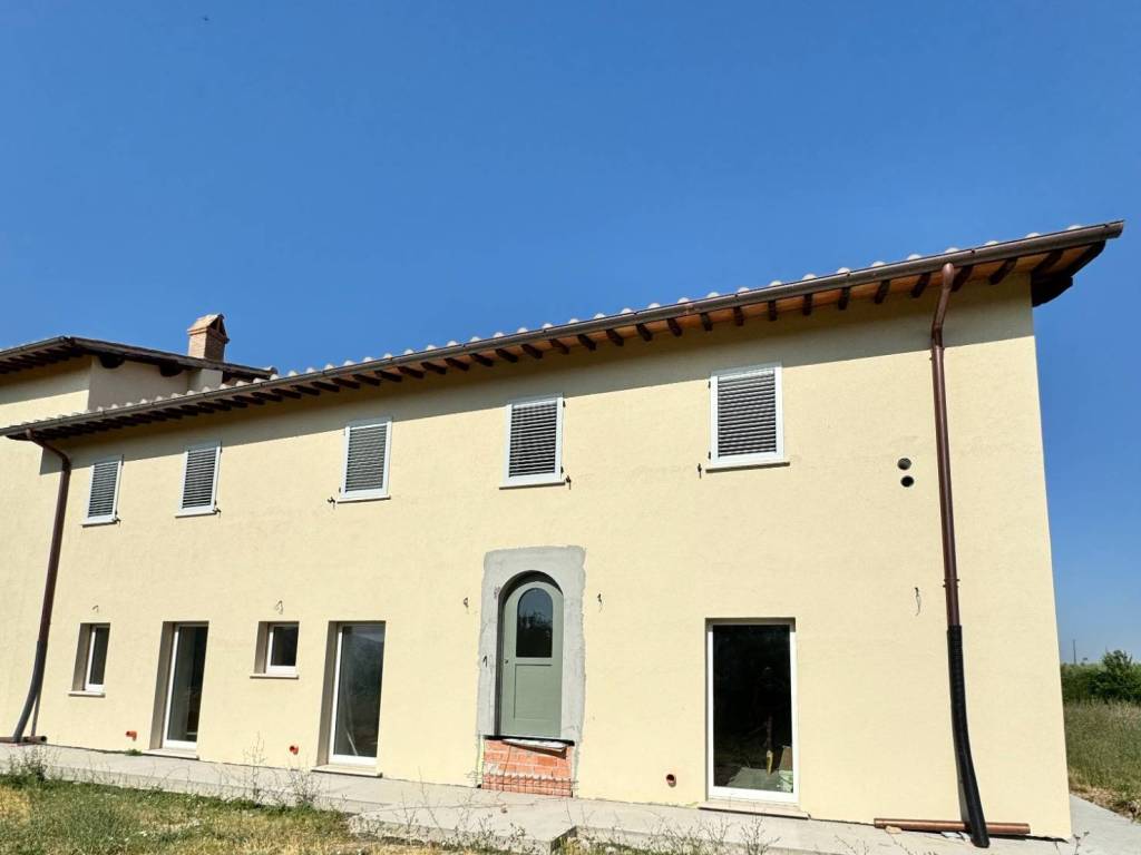 casa indipendente in vendita a Deruta in zona Ripabianca