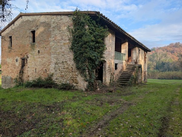 casale in vendita a Deruta