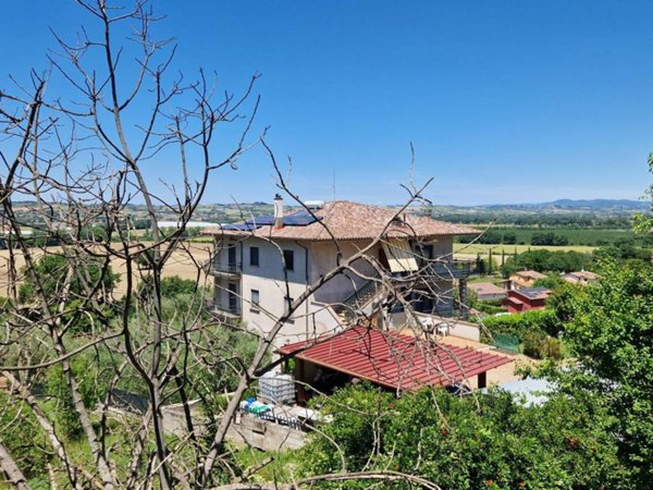 casa indipendente in vendita a Deruta in zona Ripabianca