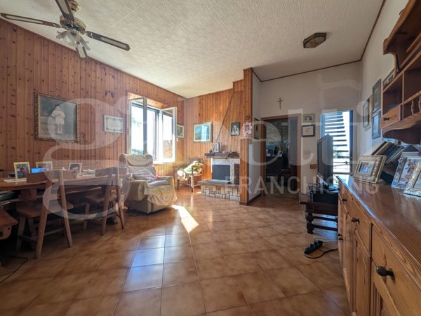 appartamento in vendita a Deruta in zona Sant'Angelo di Celle