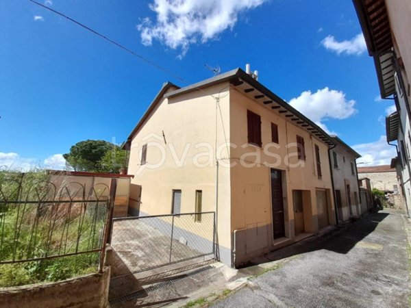 casa indipendente in vendita a Deruta in zona San Nicolò di Celle
