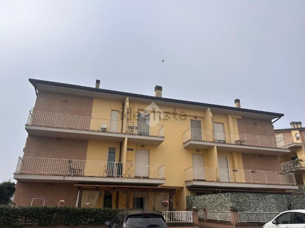 appartamento in vendita a Deruta in zona Sant'Angelo di Celle
