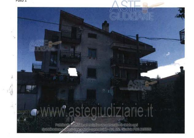 locale commerciale in vendita a Deruta