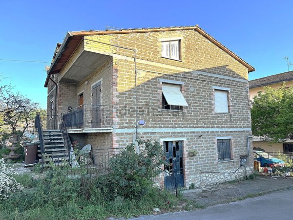 appartamento in vendita a Deruta