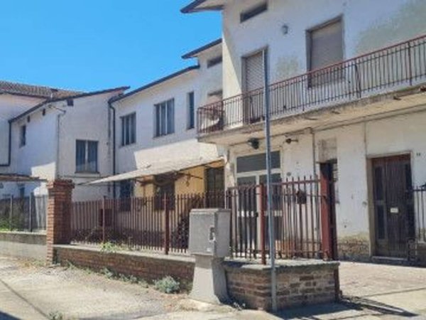 casa indipendente in vendita a Deruta