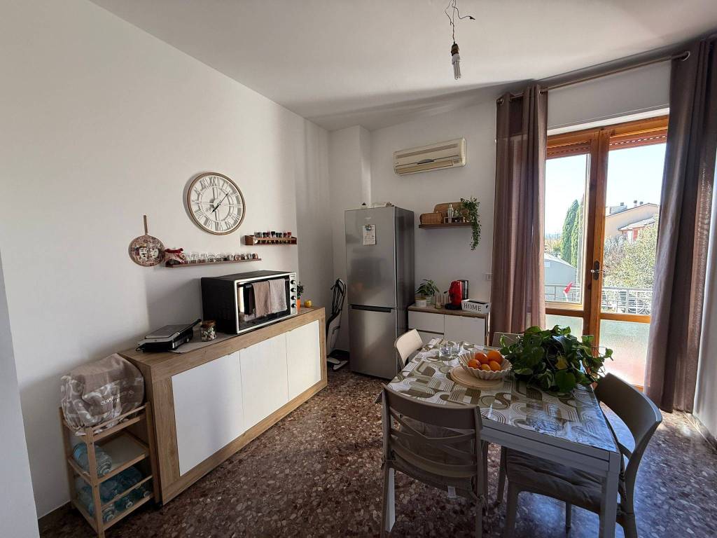 appartamento in vendita a Deruta in zona Ponte Nuovo