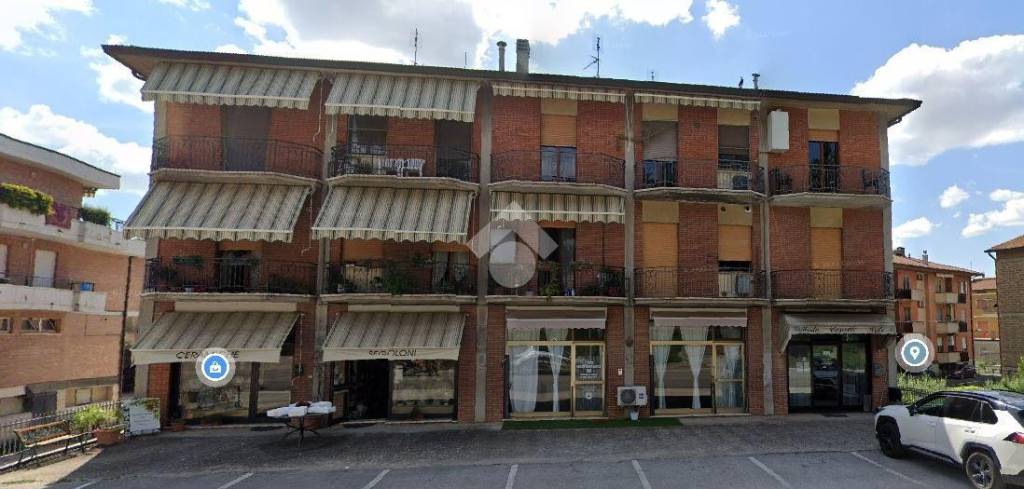 casa indipendente in vendita a Deruta