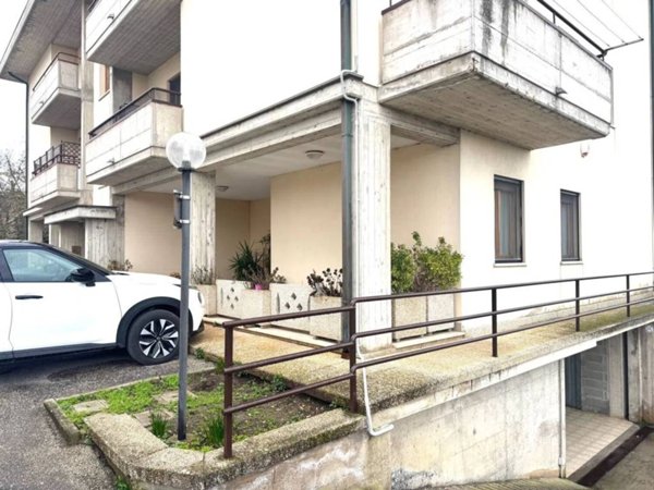 appartamento in vendita a Deruta in zona Sant'Angelo di Celle