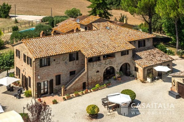 casa indipendente in vendita a Deruta