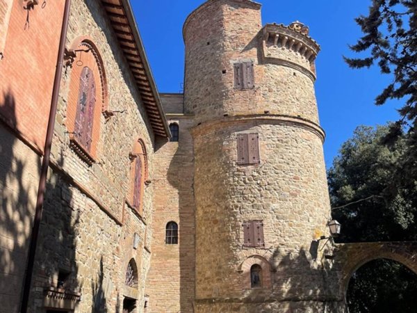 intera palazzina in vendita a Deruta in zona Castelleone