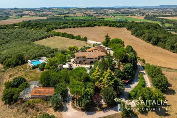 casa indipendente in vendita a Deruta