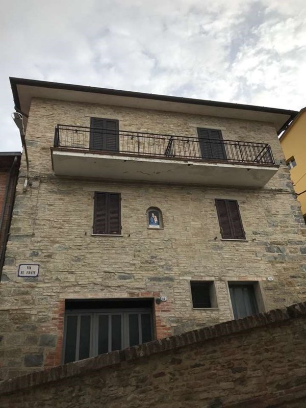 casa indipendente in vendita a Deruta