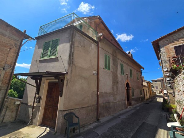 casa semindipendente in vendita a Deruta