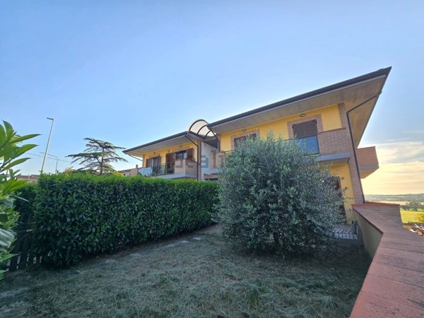 appartamento in vendita a Deruta in zona Ripabianca